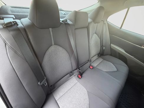 Used 2021 Toyota Camry LE w/ Cold Weather Package FWD image 18
