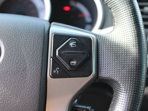 Used 2015 Toyota Tacoma 4x4 Double Cab w/ TRD Off-Road Package image 21
