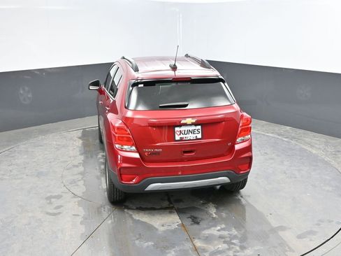 Used 2020 Chevrolet Trax LT w/ Sun & Sound Package AWD/4WD image 28
