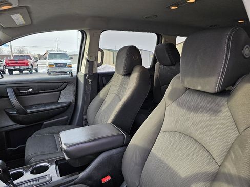 Used 2016 Chevrolet Traverse LT image 7