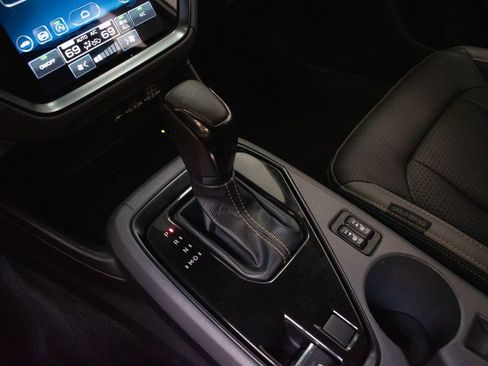 Used 2024 Subaru Crosstrek 2.5i Wilderness w/ Crosstrek Mirror Package AWD/4WD image 18