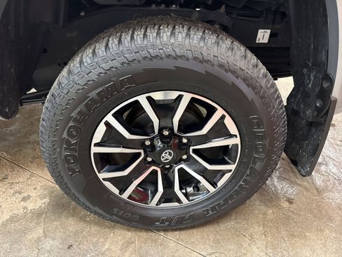 Used 2023 Toyota Tacoma TRD Sport image 18