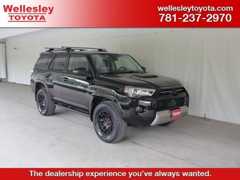 Used 2023 Toyota 4Runner TRD Off-Road Premium w/ Off Road Premium Plus Package AWD/4WD image 1