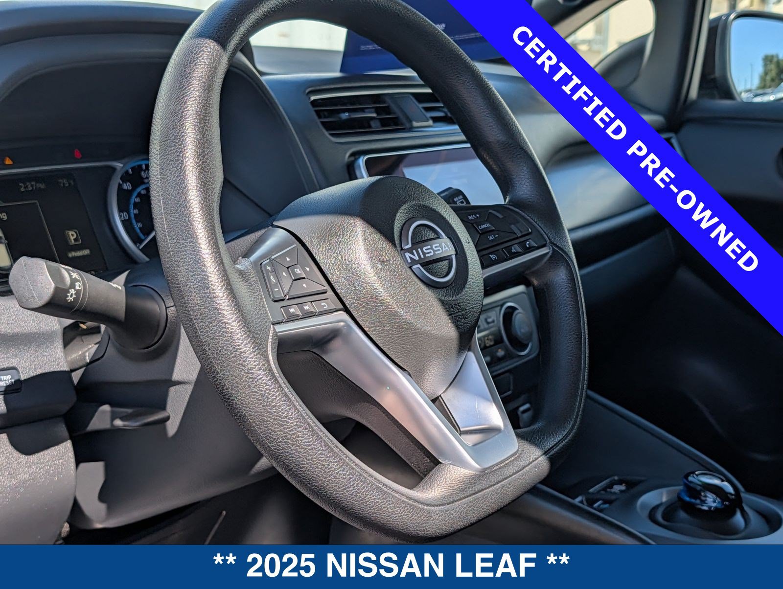 Used 2025 Nissan Leaf S FWD image 23