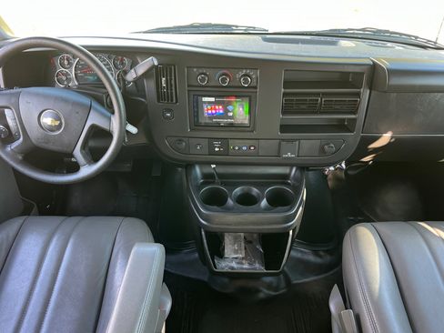 Used 2022 Chevrolet Express 2500 Work Van w/ Driver Convenience Package image 10