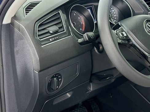 Used 2018 Volkswagen Tiguan S FWD image 10