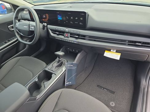 New 2026 Kia K4 FWD image 11