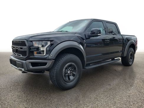Used 2018 Ford F150 Raptor w/ Equipment Group 802A Luxury image 2