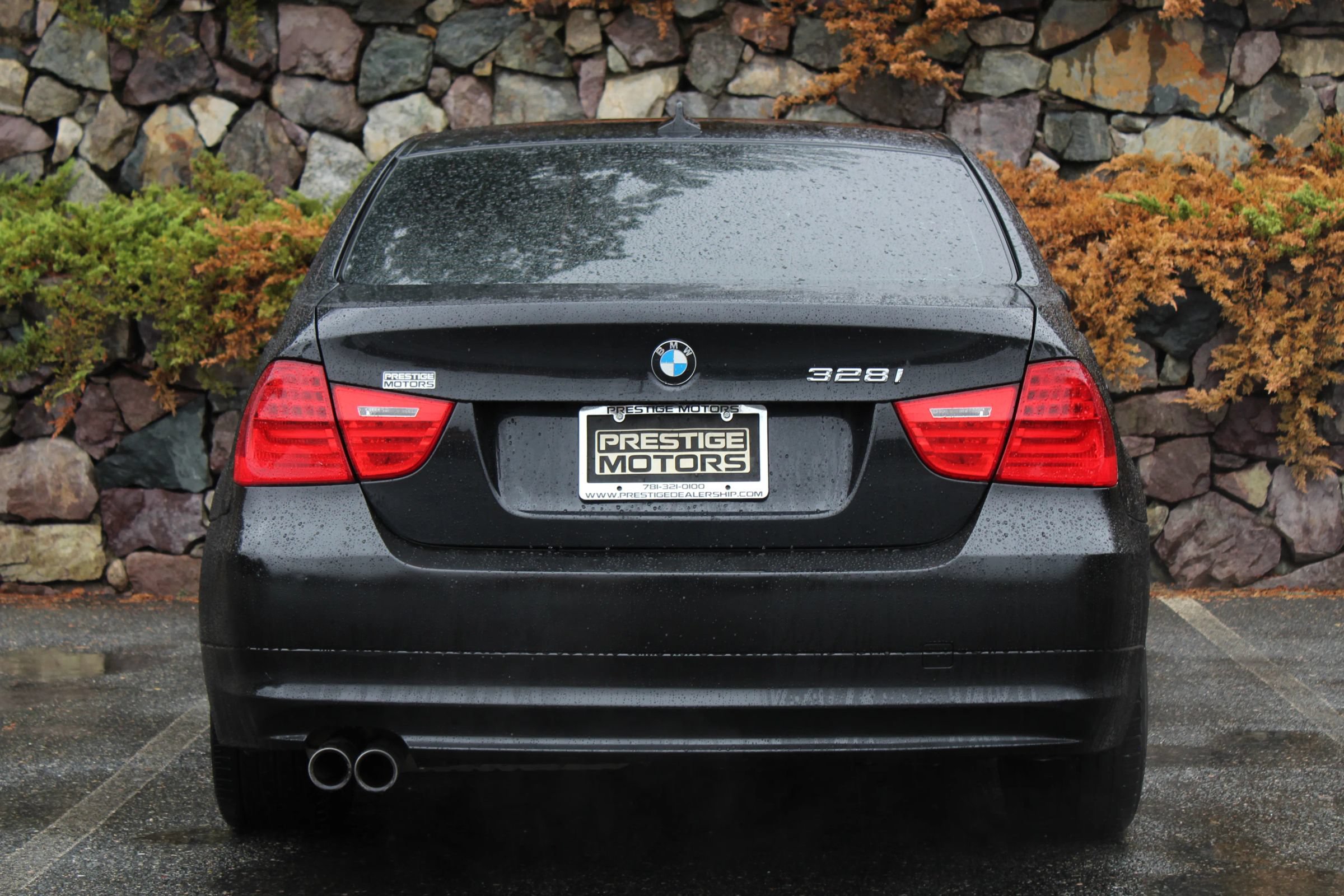Used 2011 BMW 328i xDrive Sedan AWD/4WD image 6