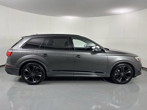 Used 2025 Audi Q7 3.0T Premium Plus w/ Premium Plus Package image 39