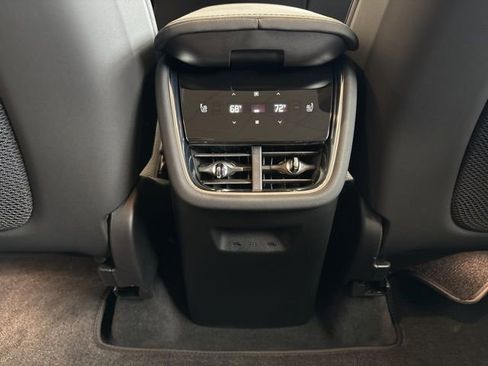 New 2025 Volvo EX90 Ultra image 16