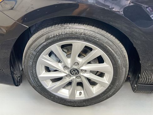 Used 2024 Toyota Camry LE w/ Convenience Package image 13