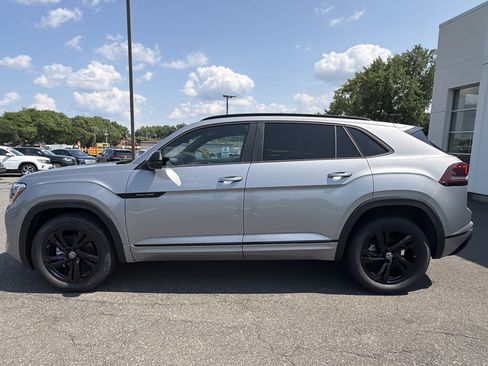 New 2026 Volkswagen Atlas Cross Sport SEL R-Line AWD/4WD image 7