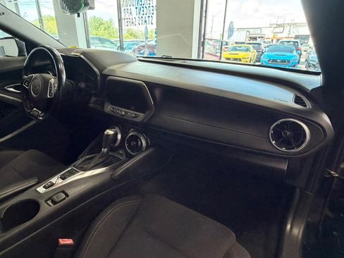 Used 2017 Chevrolet Camaro SS RWD image 25