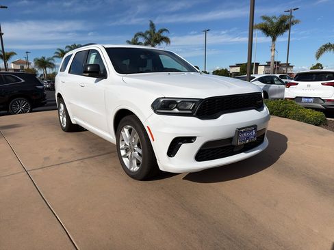 Used 2024 Dodge Durango GT image 3