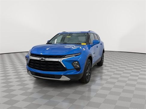 Certified 2024 Chevrolet Blazer LT w/ Convenience Package image 5