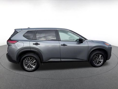 Used 2023 Nissan Rogue S AWD/4WD image 16