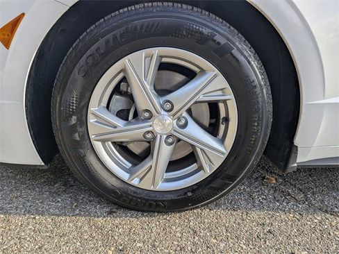 Certified 2023 Hyundai Sonata SE w/ Winter Weather Package image 21