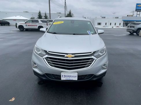 Used 2020 Chevrolet Equinox Premier image 3