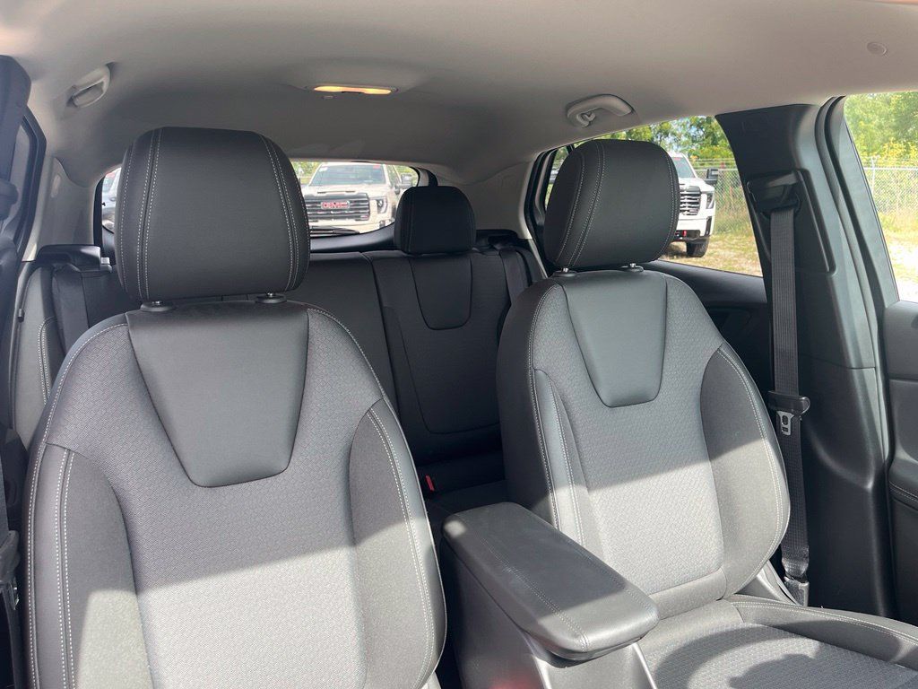 Used 2024 Buick Encore GX Preferred FWD image 35