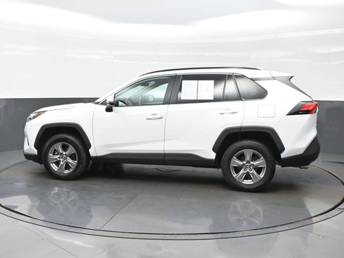 Used 2024 Toyota RAV4 XLE FWD image 3