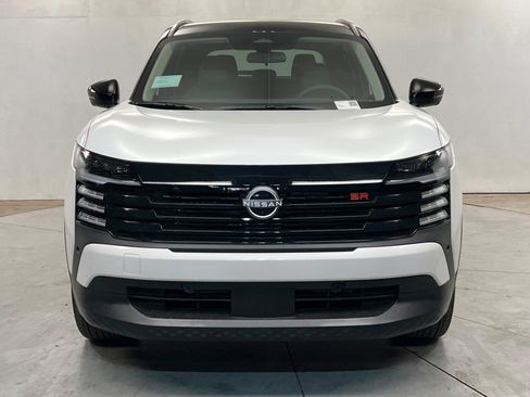 New 2026 Nissan Kicks SR FWD image 8
