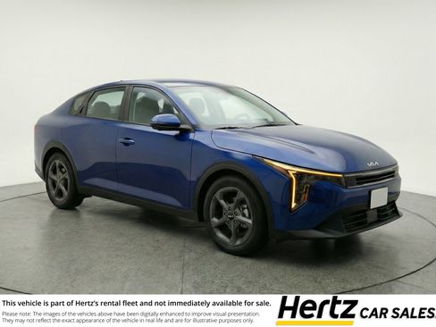 Used 2025 Kia K4 FWD image 1