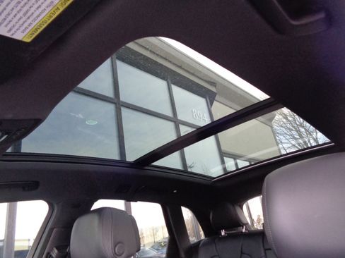 Used 2019 Audi SQ5 Prestige image 16