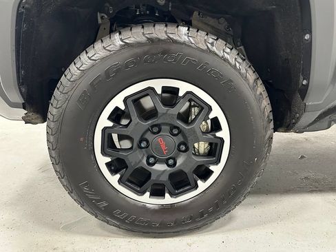 Used 2026 Toyota Tacoma TRD Off-Road AWD/4WD image 63