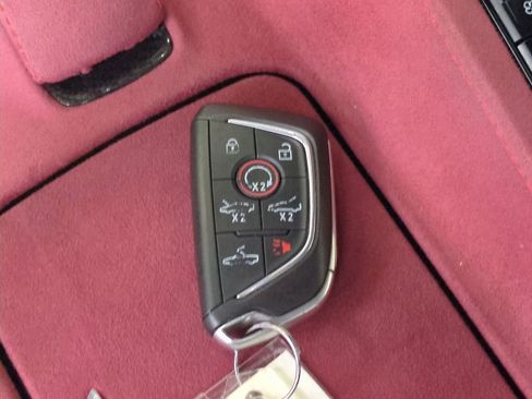 Used 2021 Chevrolet Corvette Stingray Premium Conv w/ Z51 Performance Package image 30