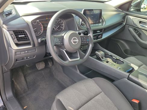 Certified 2024 Nissan Rogue SV FWD image 20