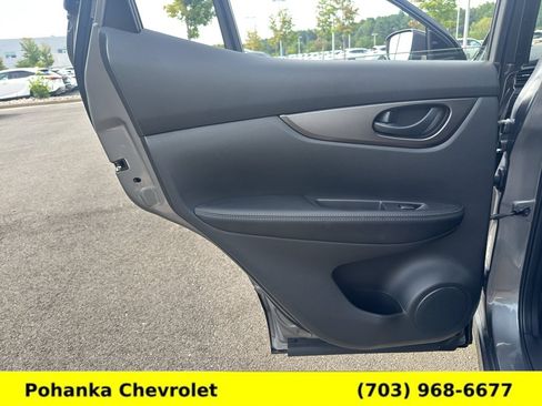 Used 2019 Nissan Rogue Sport S AWD/4WD image 26