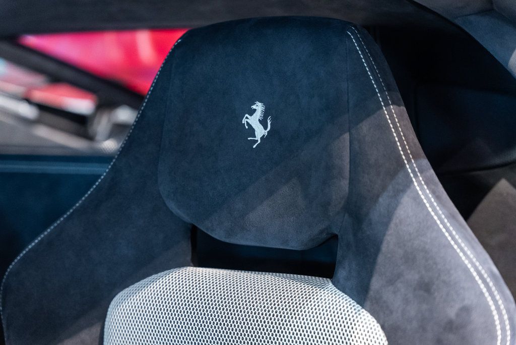Used 2015 Ferrari 458 Speciale Coupe RWD image 6