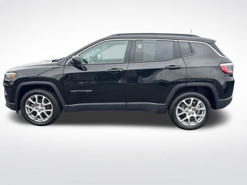 Certified 2022 Jeep Compass Latitude image 7