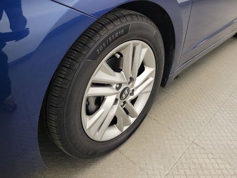 Used 2019 Hyundai Elantra Value Edition FWD image 31