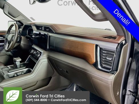 Used 2023 GMC Sierra 1500 Denali AWD/4WD image 32