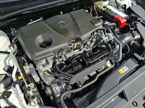 Used 2024 Toyota Camry SE FWD image 25