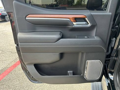 Used 2022 GMC Sierra 1500 Denali w/ Technology Package AWD/4WD image 14