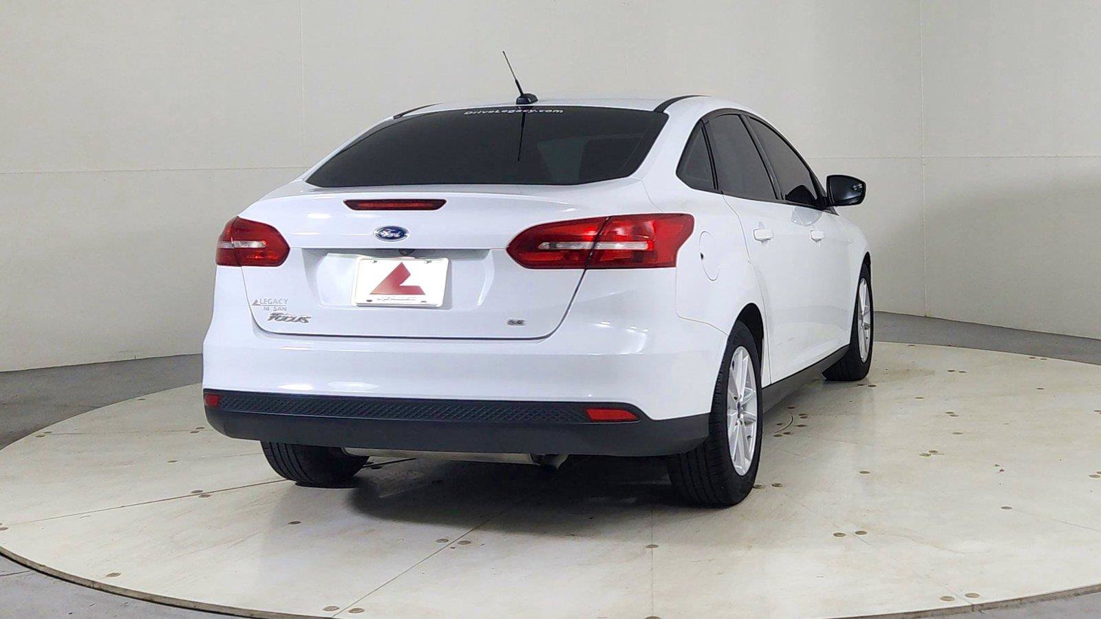Used 2018 Ford Focus SE FWD image 6
