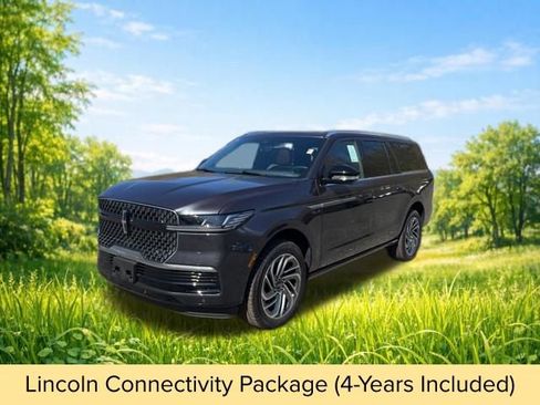 New 2026 Lincoln Navigator L Reserve AWD/4WD image 3