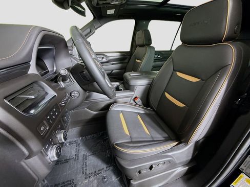 Used 2024 GMC Yukon AT4 w/ AT4 Premium Plus Package image 20