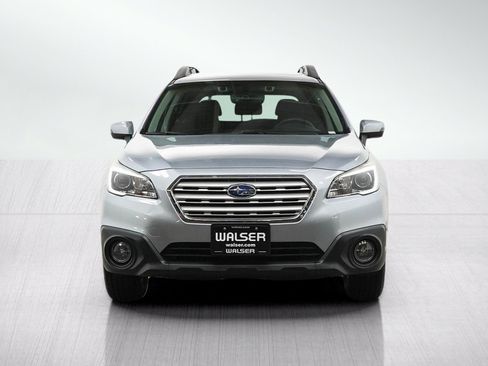Used 2017 Subaru Outback 2.5i Premium AWD/4WD image 8
