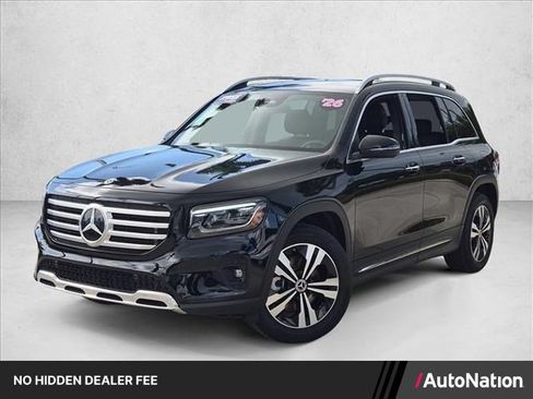 Used 2026 Mercedes-Benz GLB 250 image 1