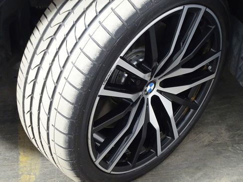 Used 2020 BMW X5 M50i w/ Executive Package image 46