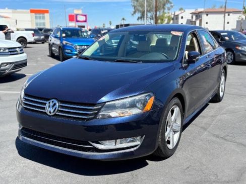 Used 2015 Volkswagen Passat 1.8T Limited Edition FWD image 7