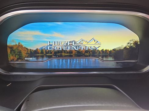 Used 2023 Chevrolet Tahoe High Country image 15