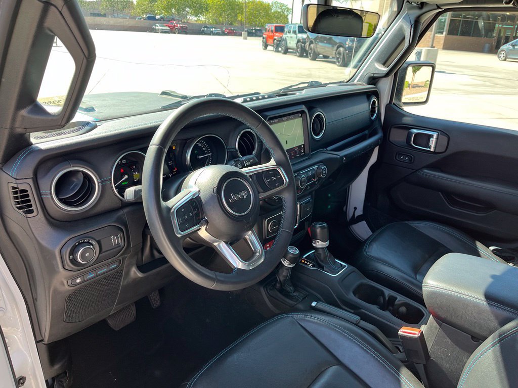 Used 2023 Jeep Wrangler Unlimited Rubicon 4xe AWD/4WD image 13