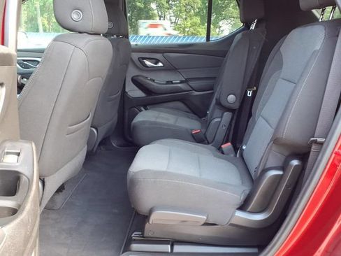 Used 2023 Chevrolet Traverse LT AWD/4WD image 19