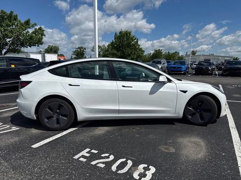 Used 2021 Tesla Model 3 Long Range AWD/4WD image 11