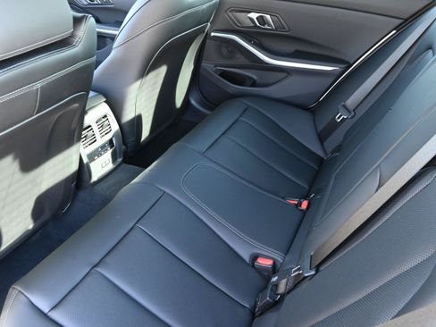 Used 2026 BMW 330i Sedan w/ Convenience Package RWD image 11